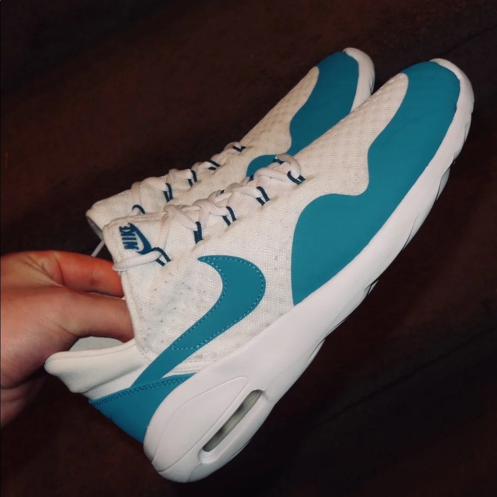 Nike Air Sash size 8.5